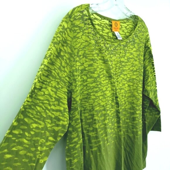 Ruby Rd. Women's 1X Green Round Light Blouse - Picture 6 of 12